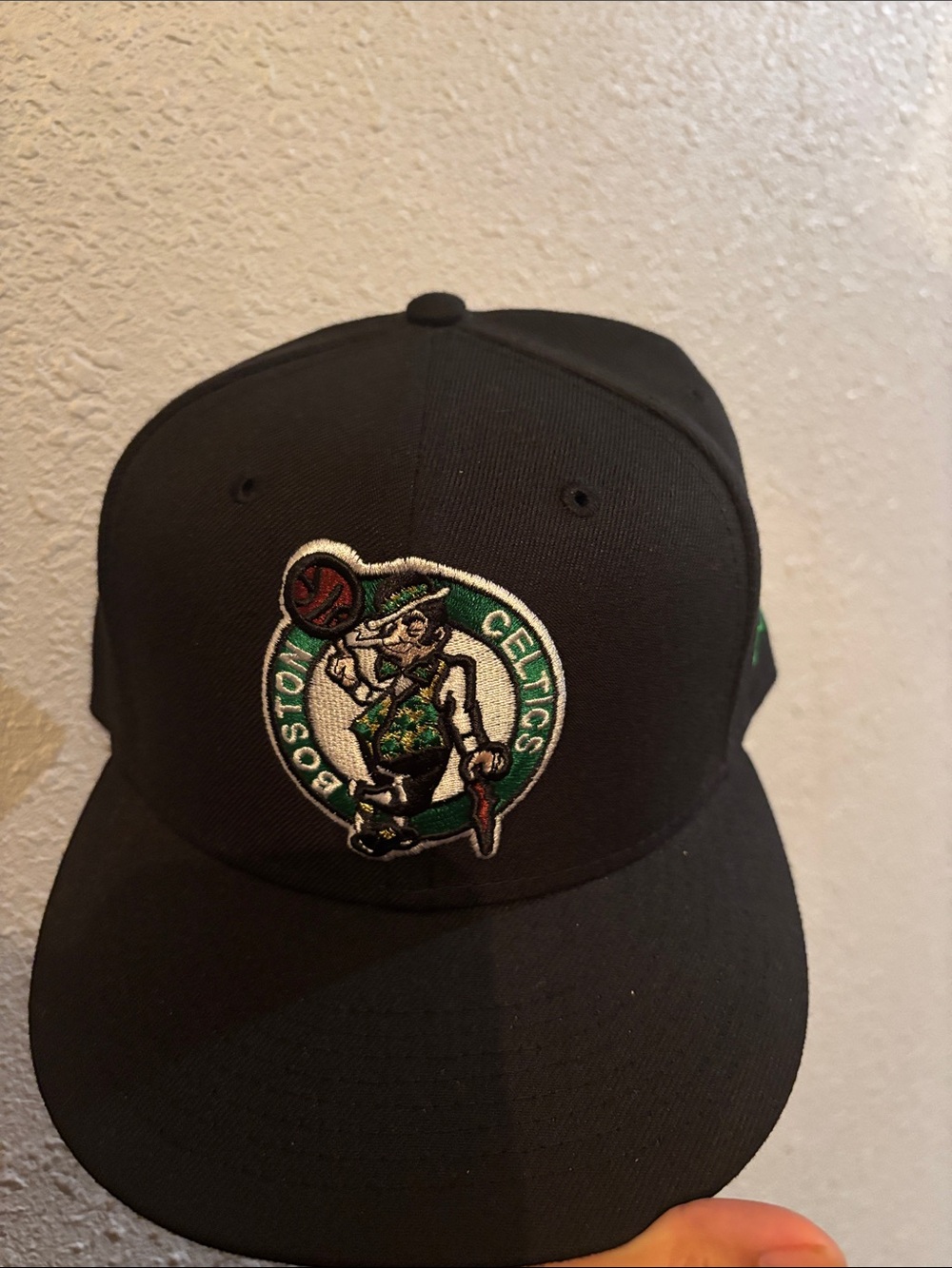 Boston Celtics Black Fitted Cap - Classic Team Logo
